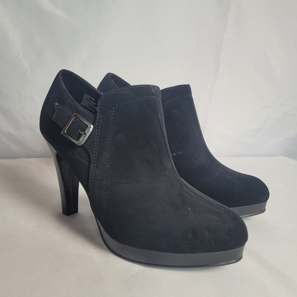 Fioni Black Faux Suede Stiletto Ankle Booties Buckle Detail Slip On Size 10